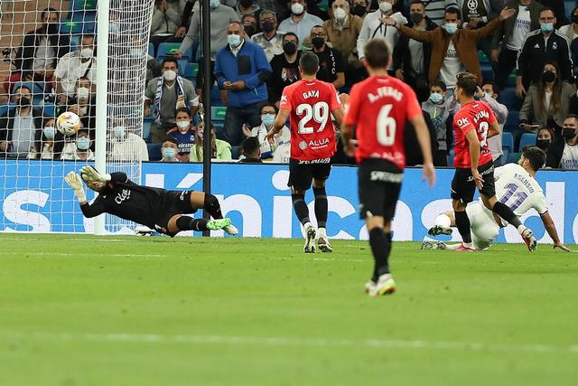 姆巴佩与阿扎尔参加卡丁车赛 姆总第三阿扎尔第二